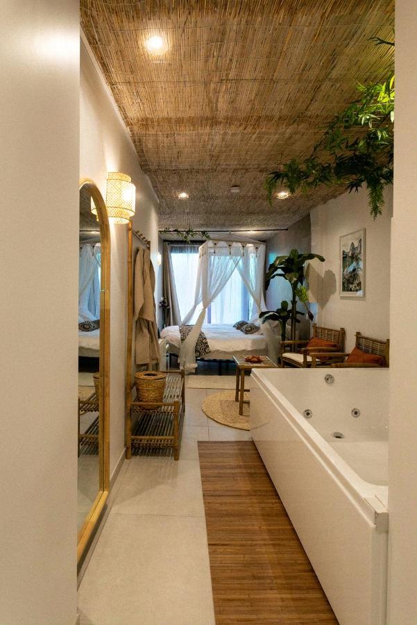 Bali Serenity Balneo Et Lit Rond Lagnieu Esterno foto