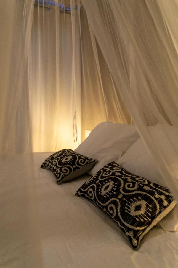 Bali Serenity Balneo Et Lit Rond Lagnieu Esterno foto